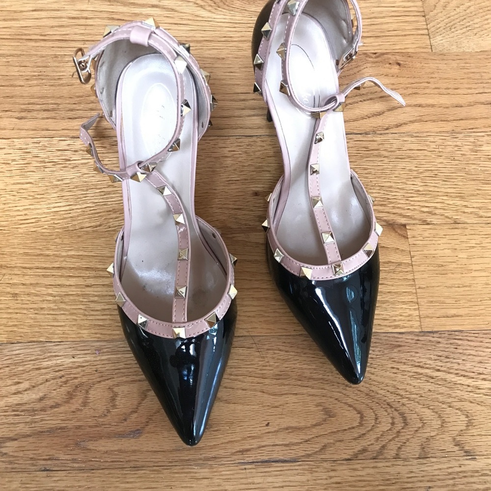 Gorgeous black heels